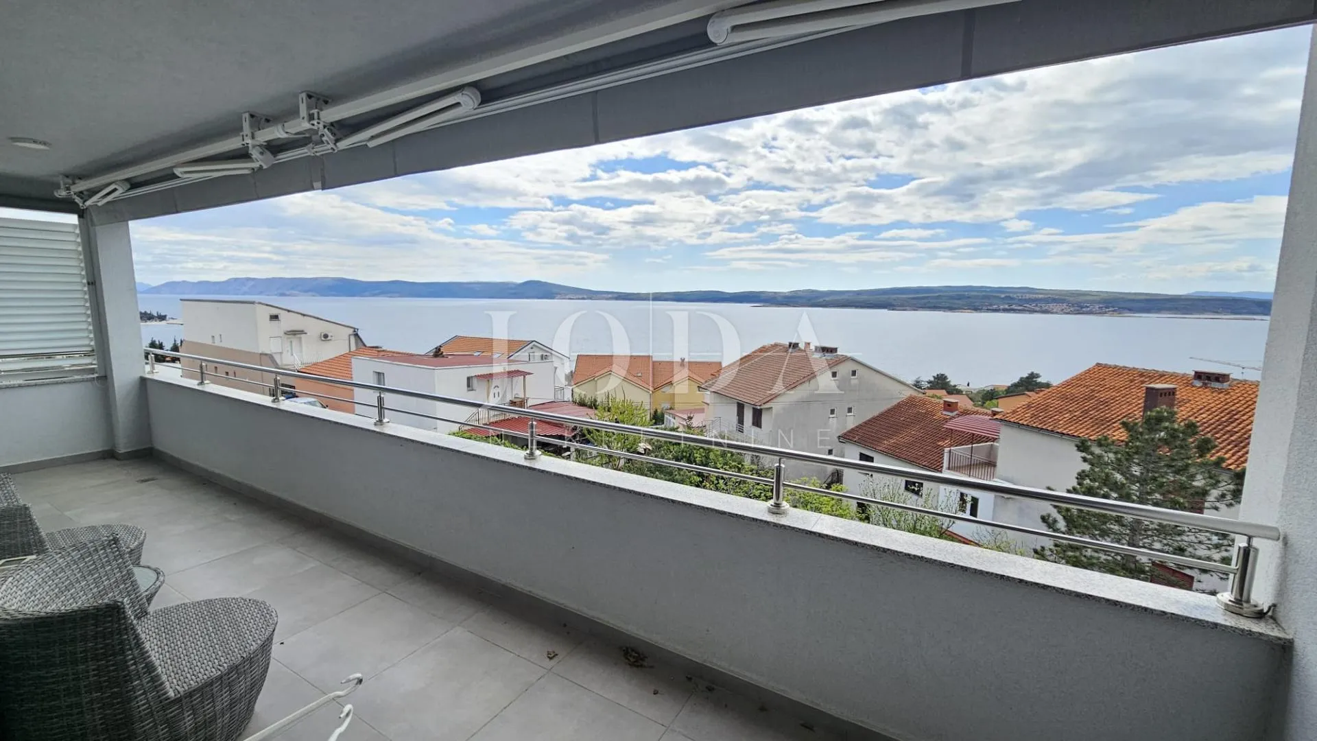 crikvenica stan sa garažom - slika 4