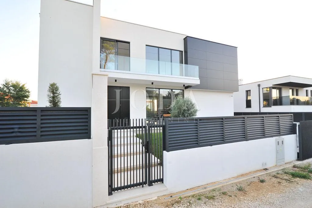 zadar, okolica, moderna vila blizu mora - slika 26