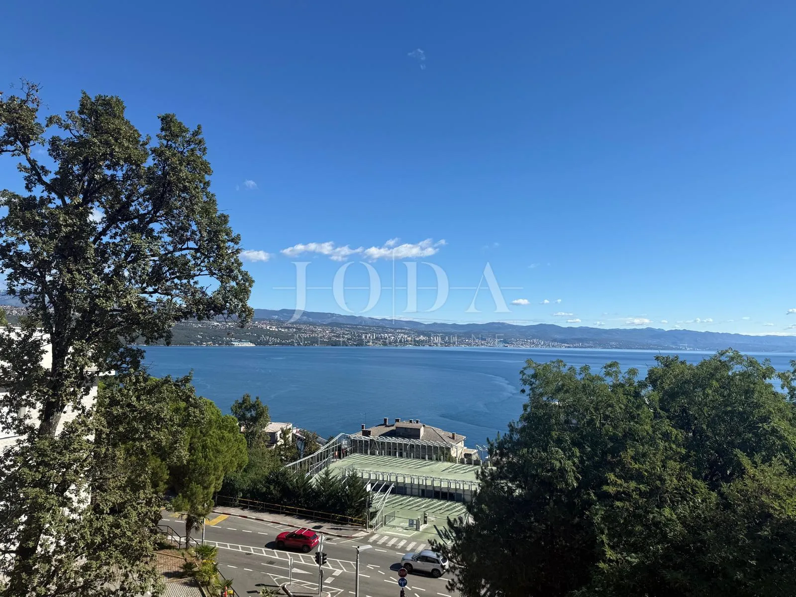 opatija stan s prekrasnim pogledom na more - slika 13