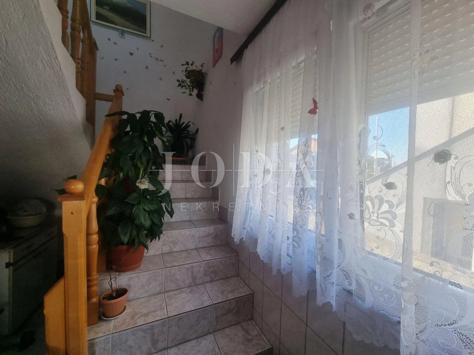 senj, kuća sa dvije stambene jedinice - slika 11