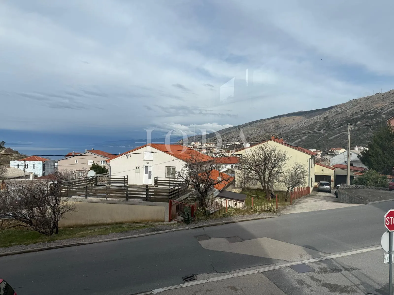 senj – 1. kat, pogled na more, novija gradnja, parkirno mjesto - slika 1