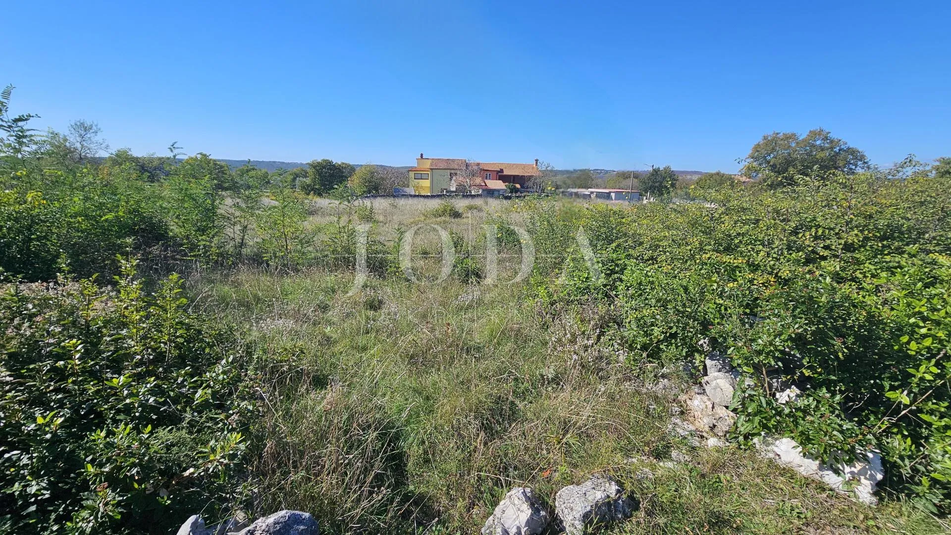 Građevinsko zemljište na mirnoj lokaciji,Labin okolica