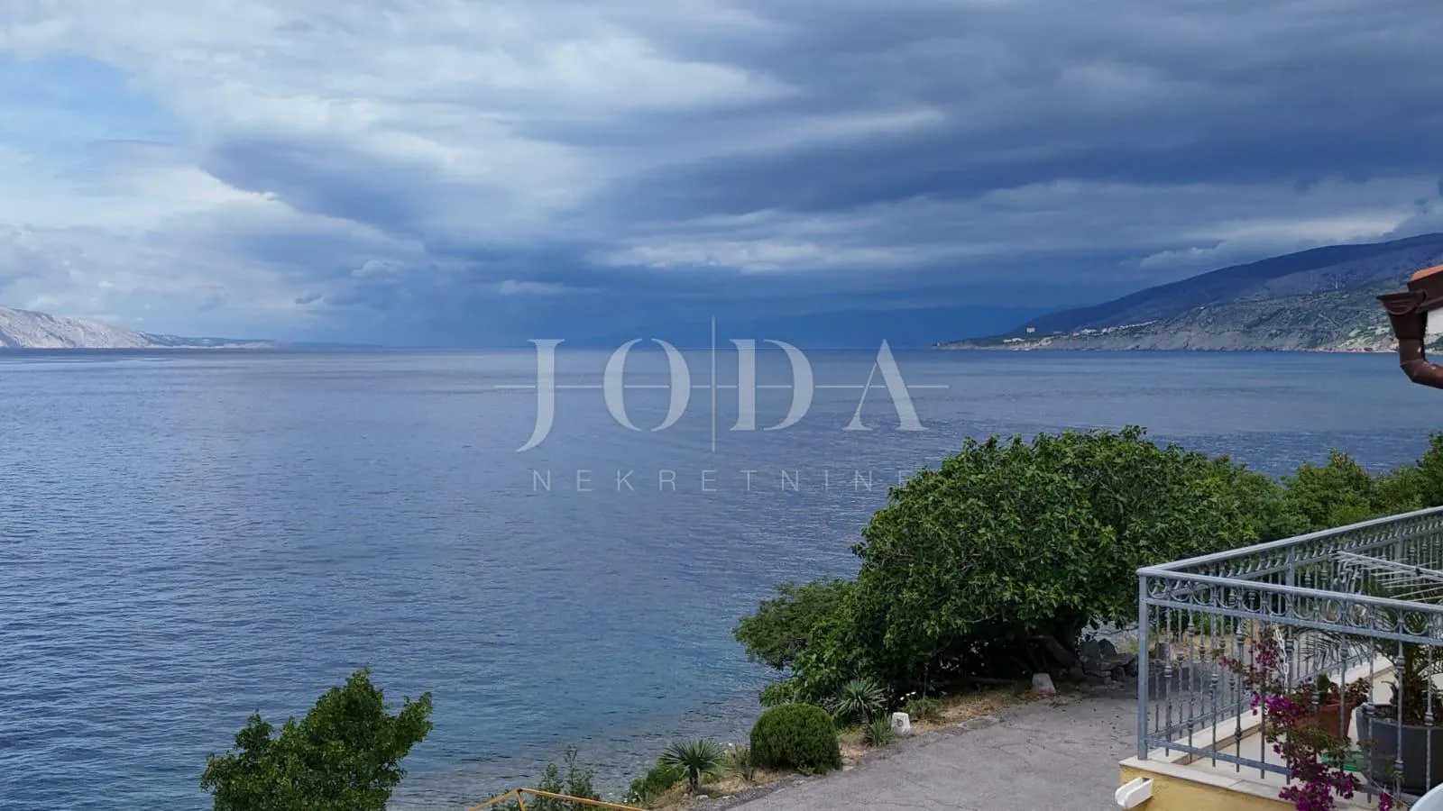 sveti juraj, kuća pored mora - slika 17