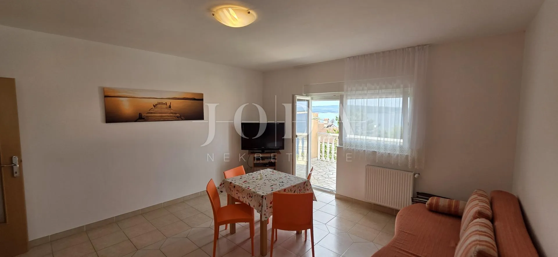 prostrana kuća s 5 apartmana, 100 m od mora – idealna za turizam! - slika 20