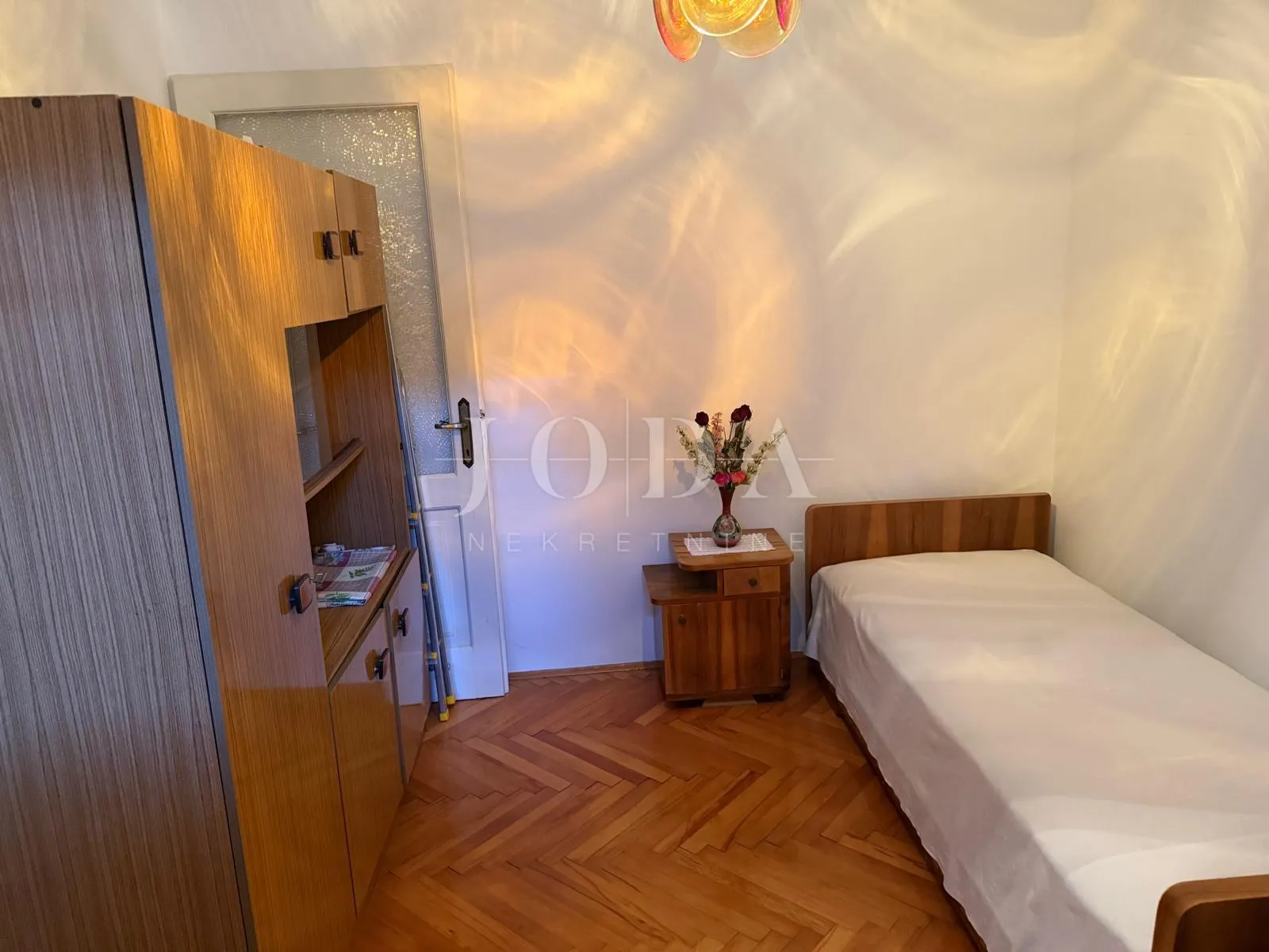 stan na prvom katu kuće s velikim vrtom – lovran - slika 25