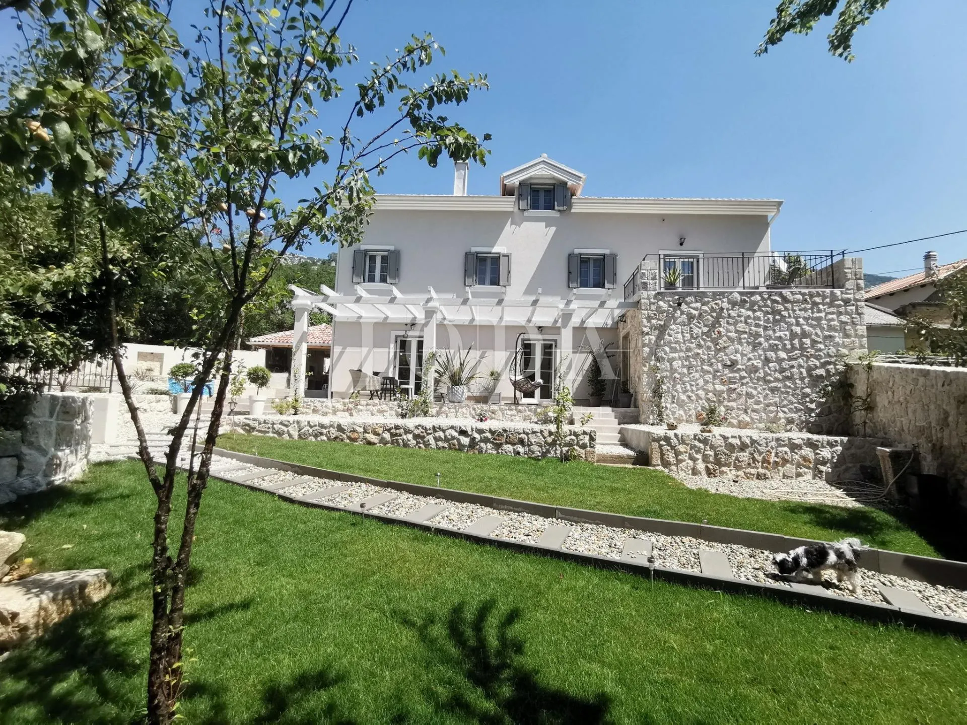 kuća na idiličnoj lokaciji - slika 10