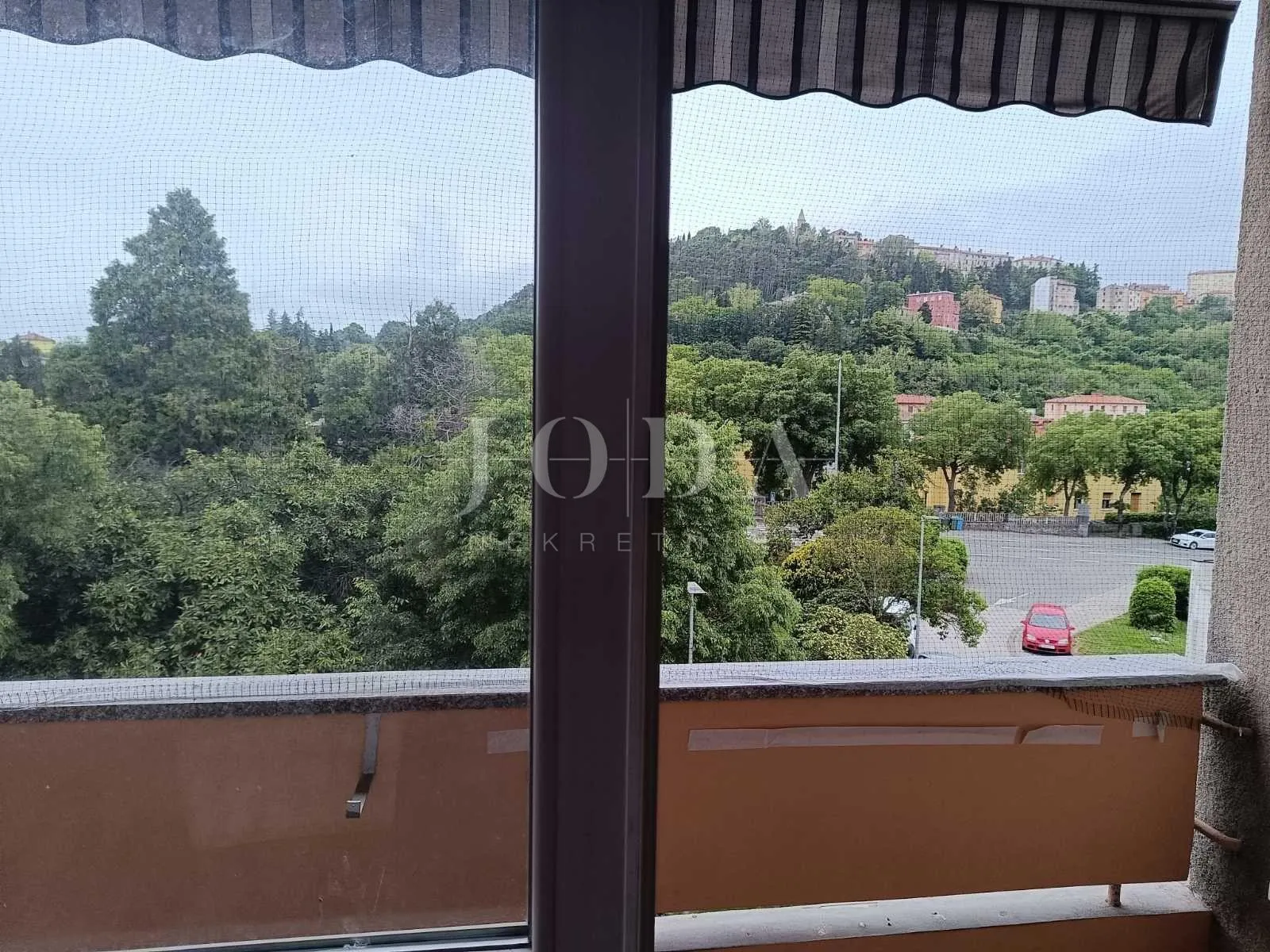 LABIN, CENTAR, jednosoban stan s terasom