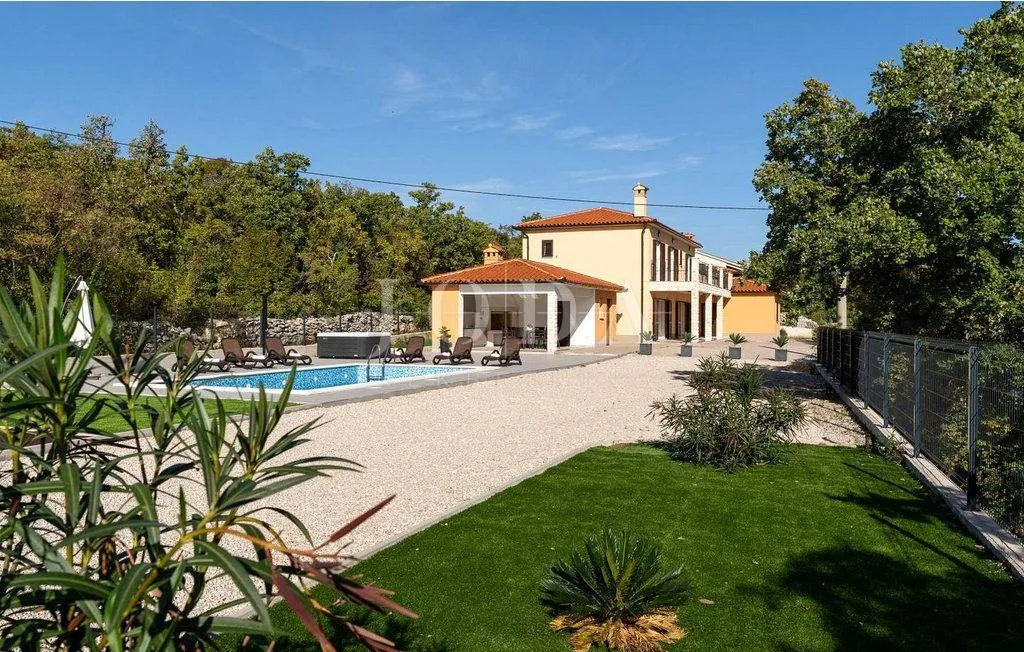 Labin, okolica, Villa za odmor sa bazenom i jaccuzijem na jedinstvenoj lokaciji