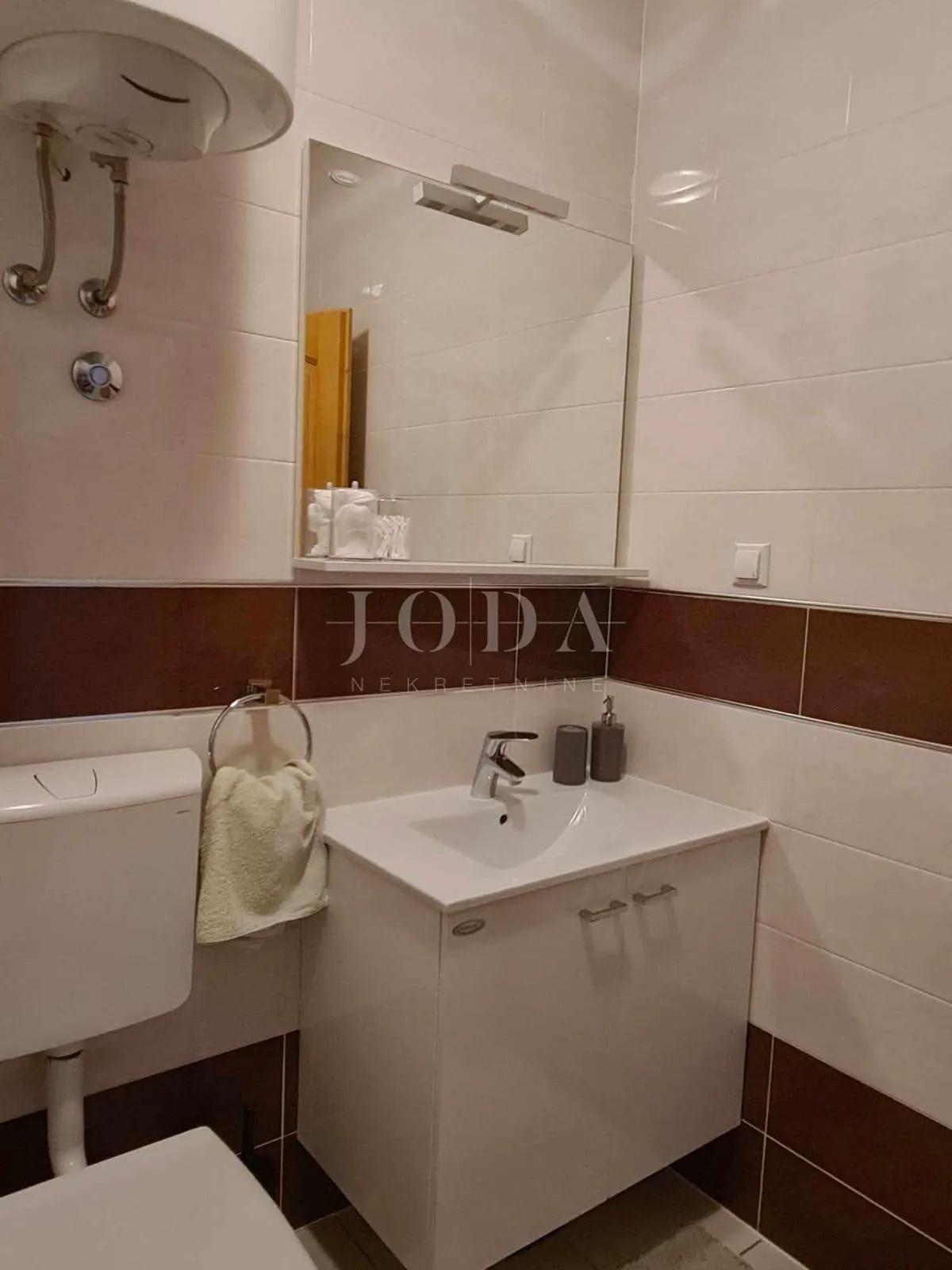 apartman 200m od mora na pagu - slika 2