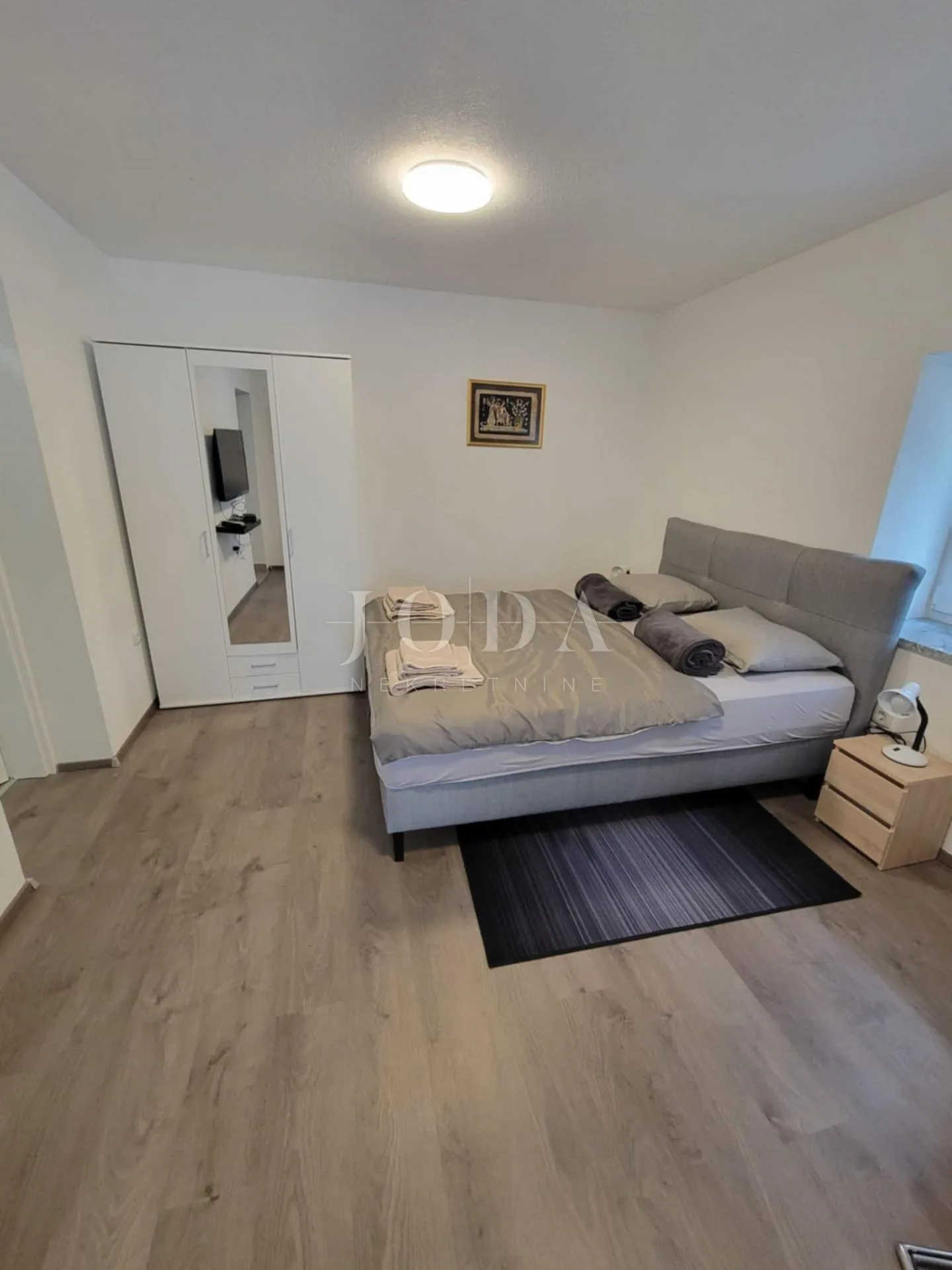 šilo kuća sa 3 apartmana - slika 19