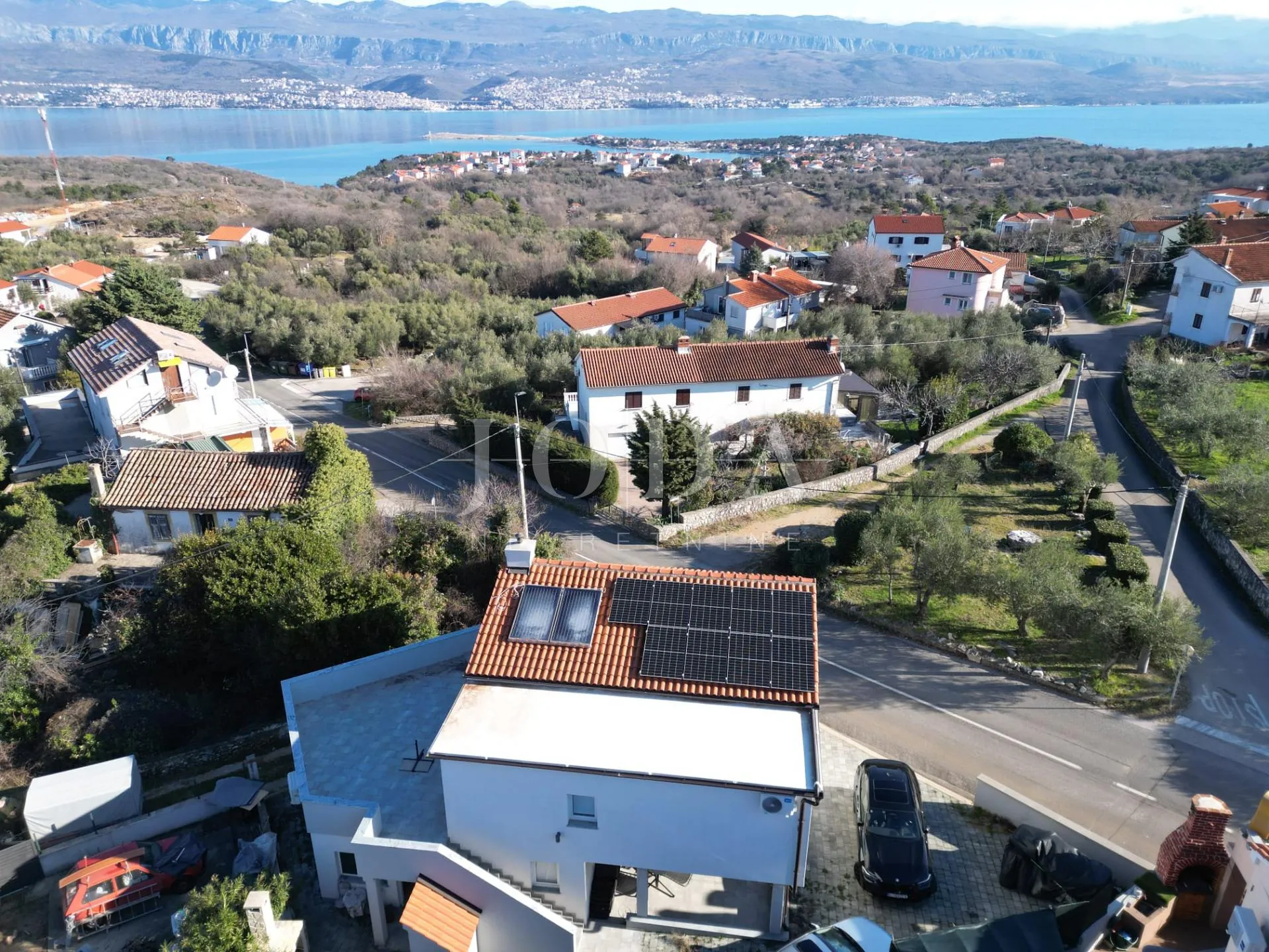 šilo kuća sa 3 apartmana - slika 4