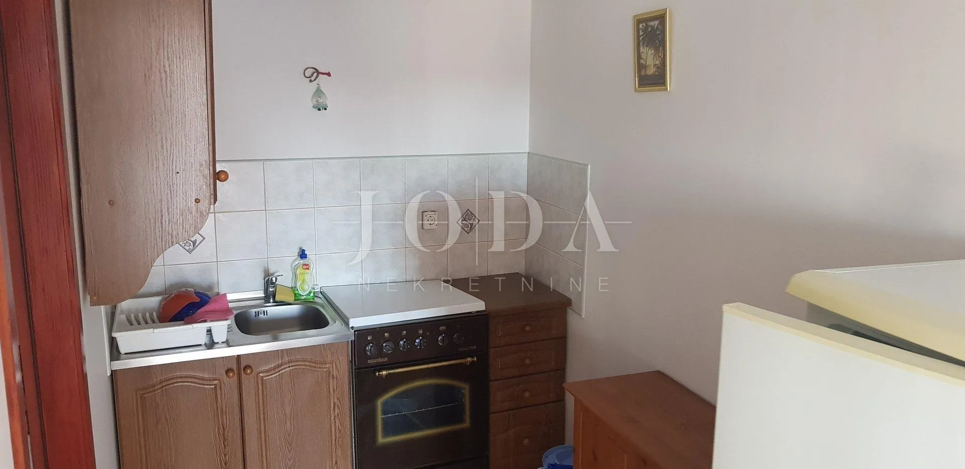 jadranovo kuća sa tri stana - slika 11