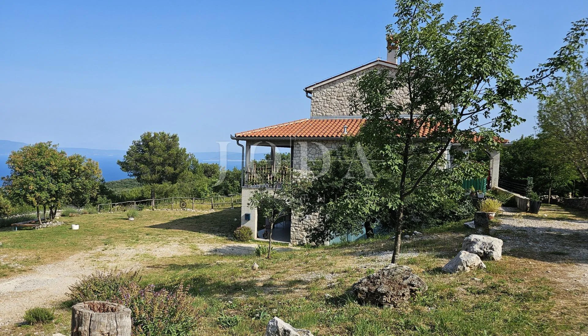top lokacija kuća sa prekrasnim pogledom i prostranim zemljištem,labin okolica - slika 31