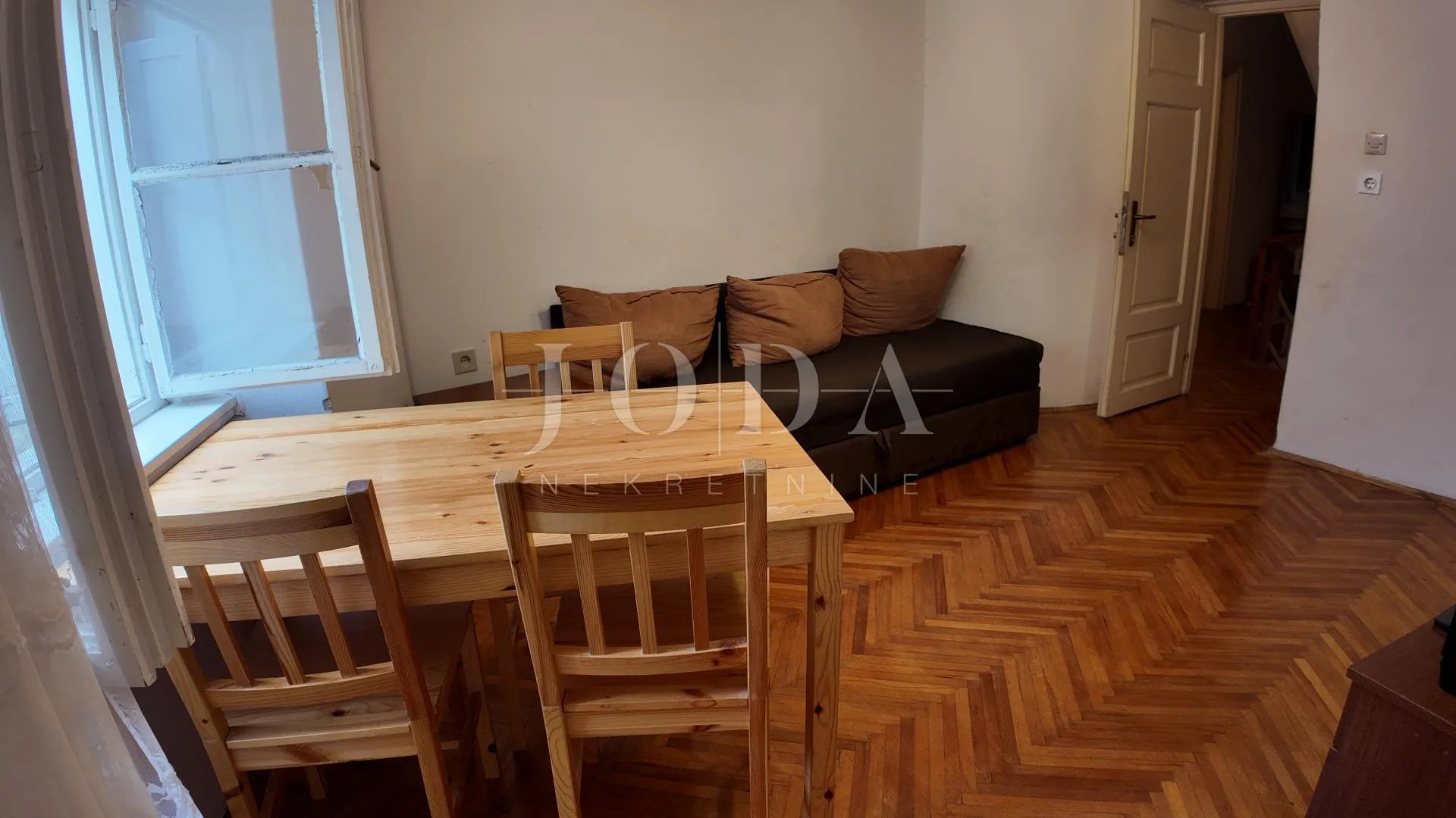 selce kuća u samom centru - slika 19