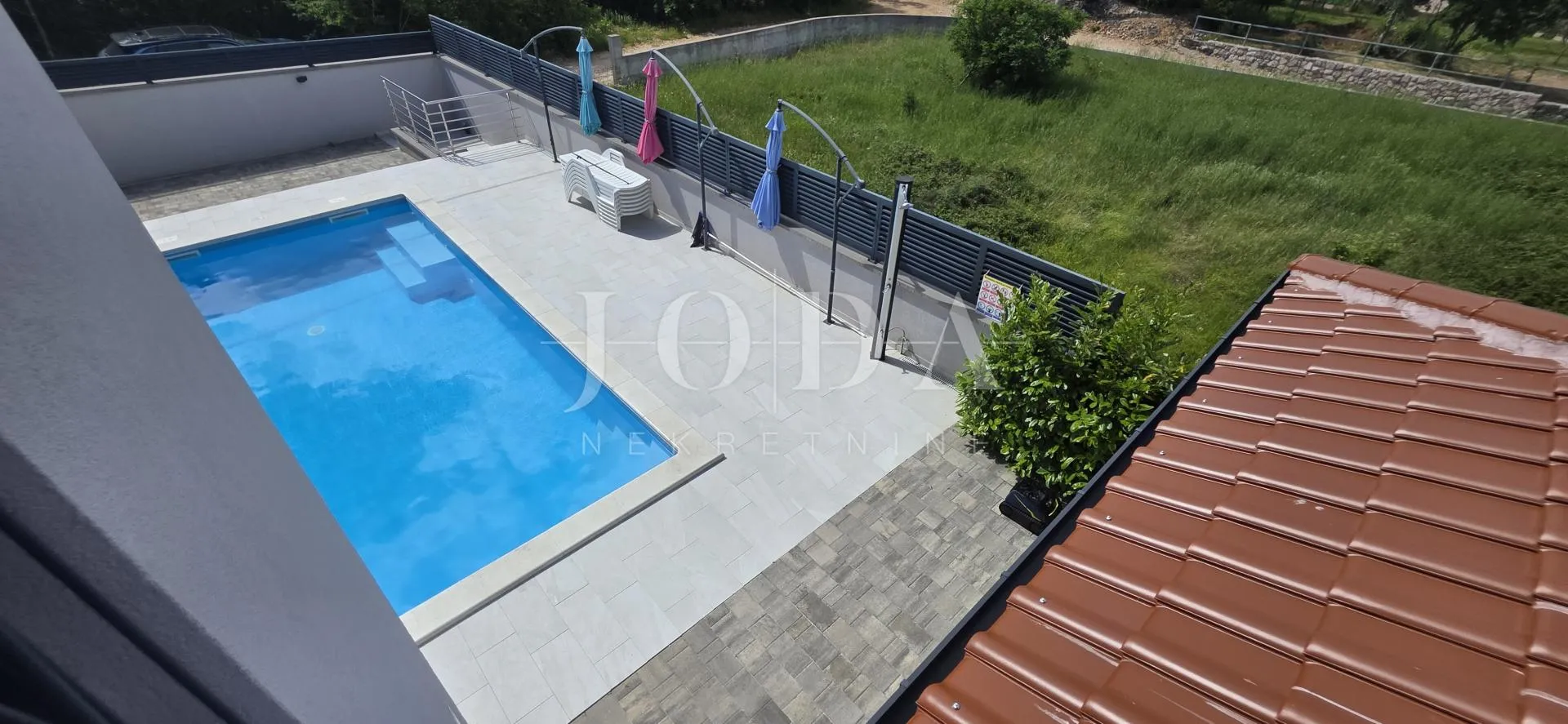 ekskluzivna vila vrhunskog dizajna s privatnim bazenom i mediteranskim ugođajem – kraljevica - slika 25