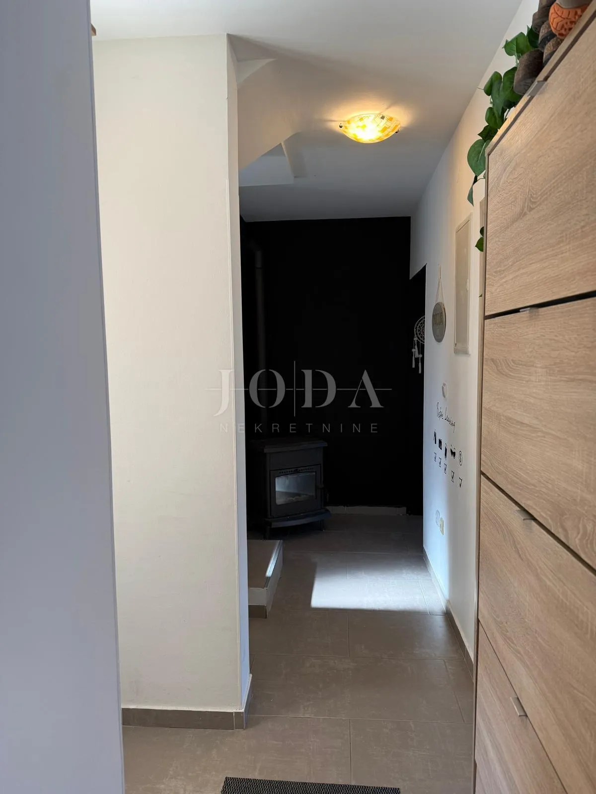 viškovo prostrani dvoetažni stan na odličnoj lokaciji - slika 10