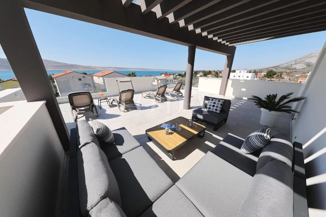 seline, starigrad - luksuzna villa s bazenom - slika 59
