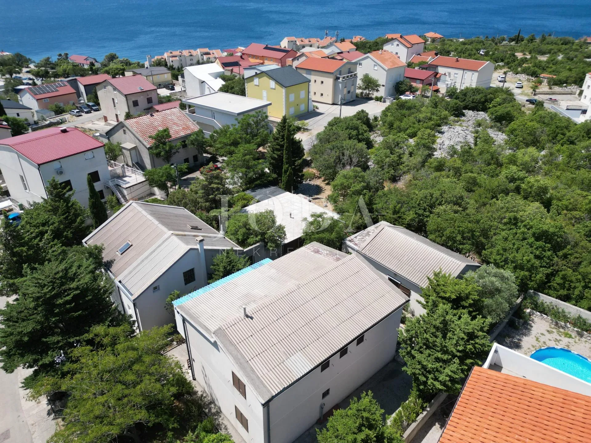 karlobag – dvije kuće, idealno za turizam - slika 2