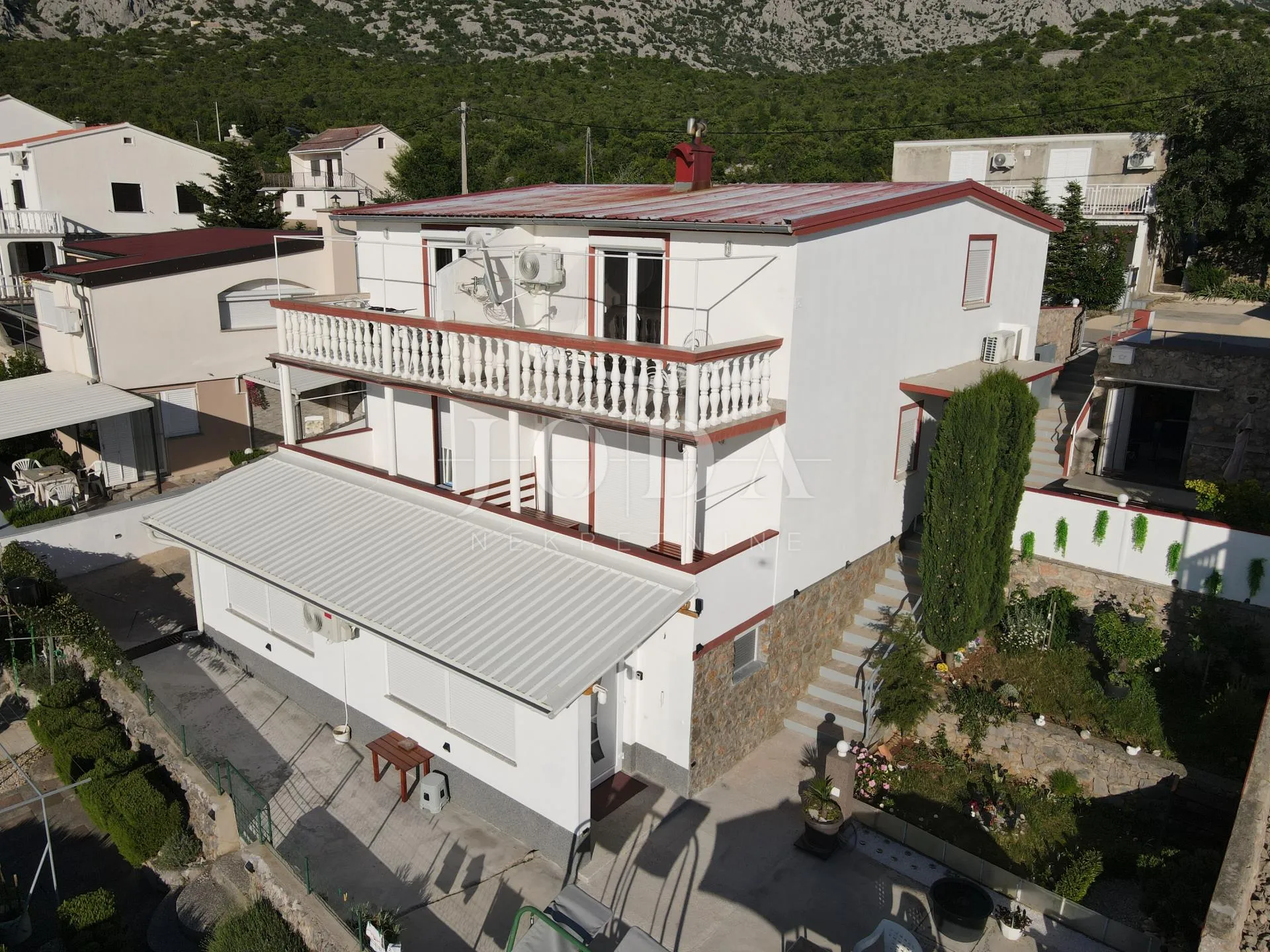 stinica kuća - slika 11