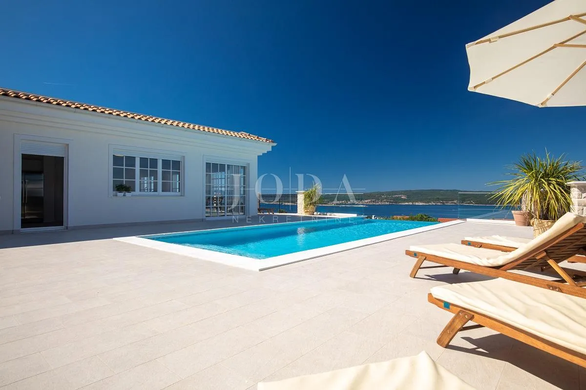 crikvenica vila sa bazenom - slika 9