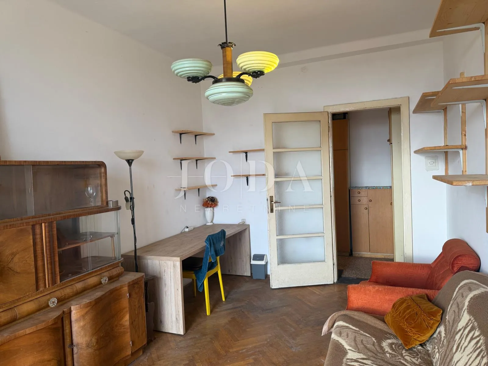dvosobni stan 62 m² – stari grad rijeka, balkon i pogled, par minuta od korza - slika 3