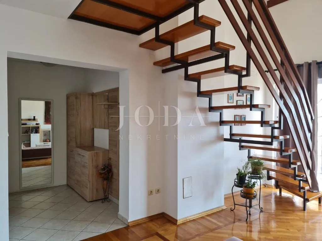 ekskluzivna nekretnina u crikvenici: 602 m², bazen, 7 apartmana, 250 m od mora - slika 29