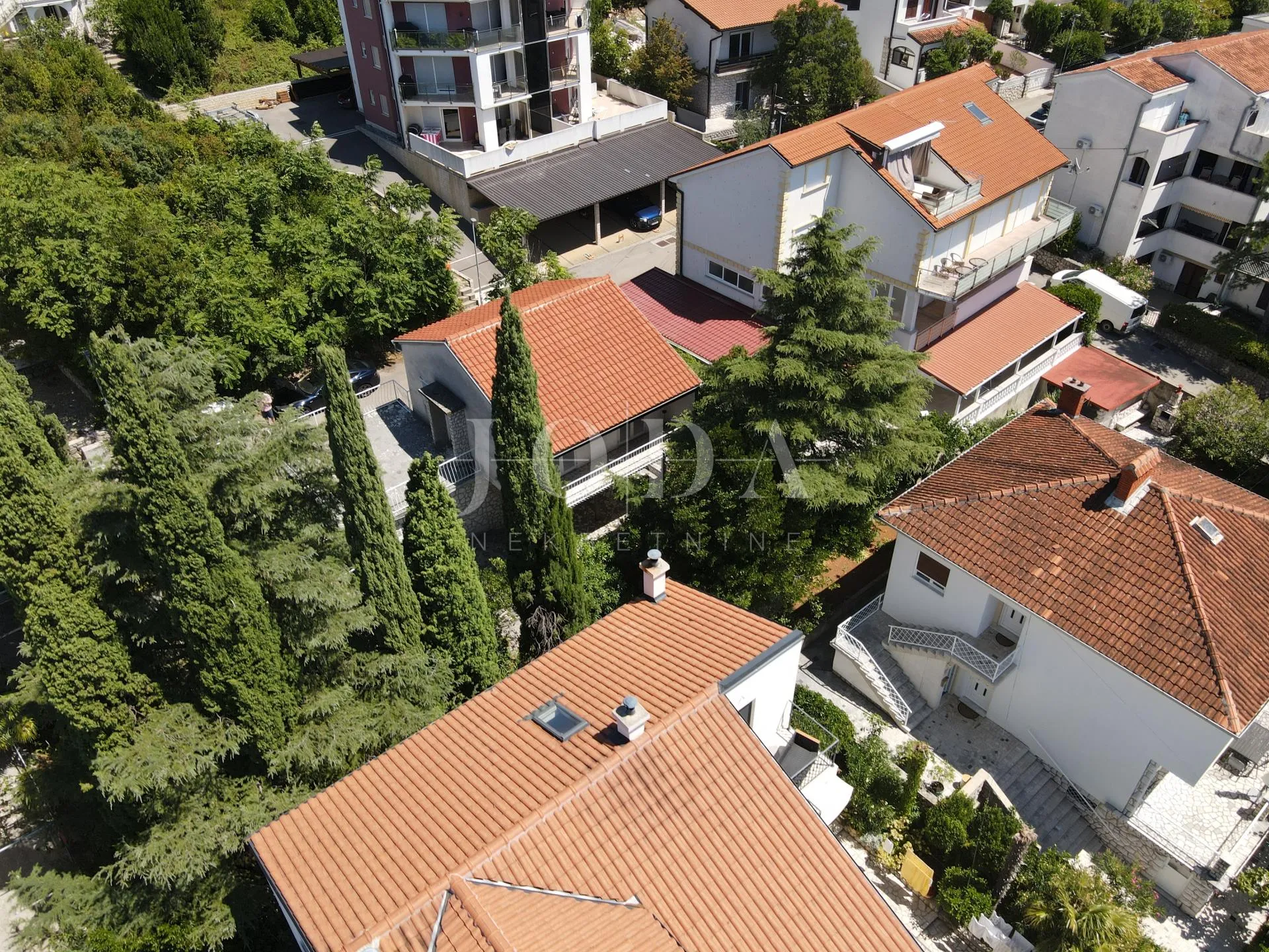 kuća s potencijalom u centru dramlja - slika 5