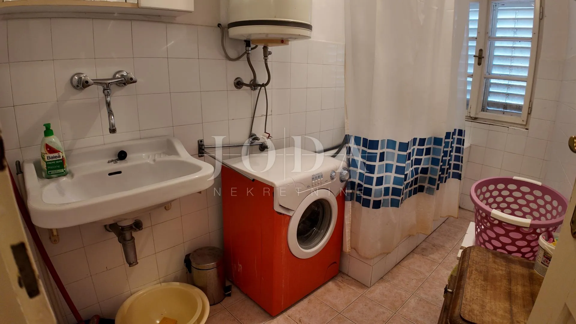 selce kuća u samom centru - slika 18