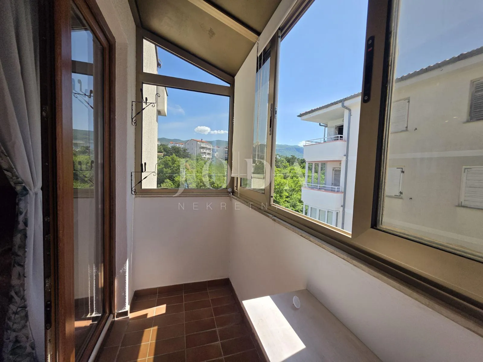 crikvenica, stan sa jednom sobom i galerijom - slika 14