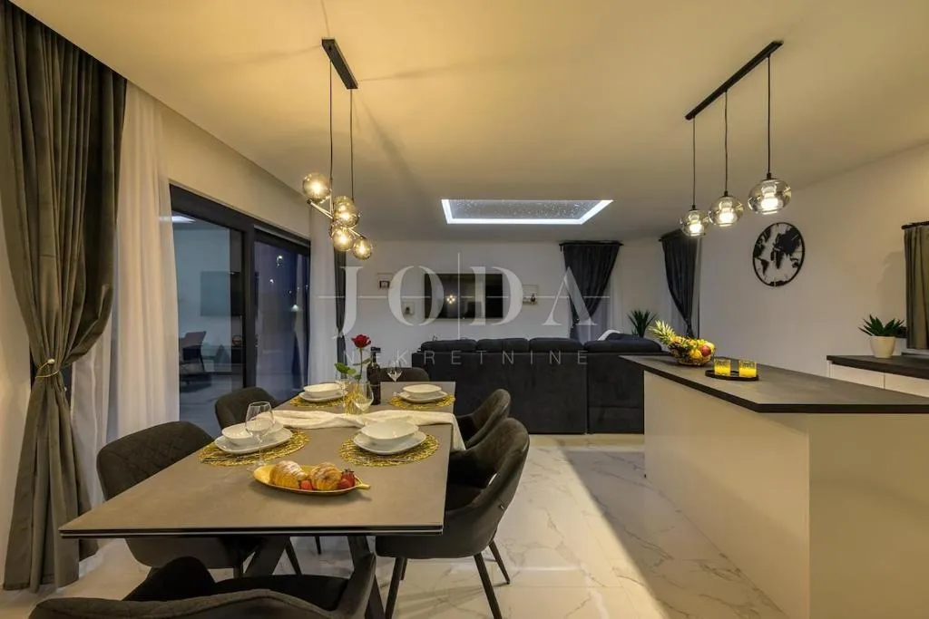 žminj, moderna villa sa bazenom, jacuzzijem i saunom - slika 22