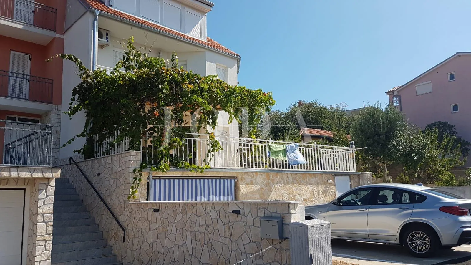 novi vinodolski, apartmanska kuća - slika 2