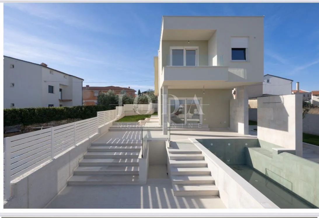 ližnjan, nova moderna villa sa pogledom na more - slika 4