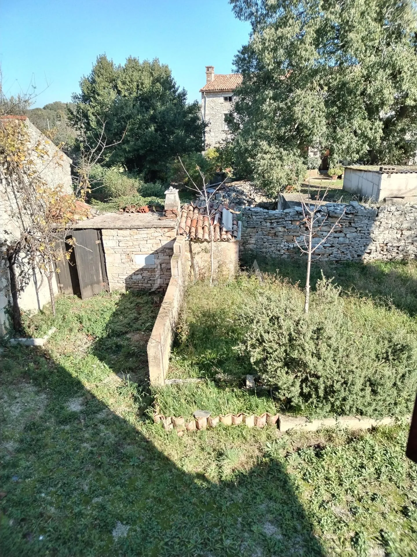 marčana, okolica, kuća sa dvorištem u centru mjesta - slika 12