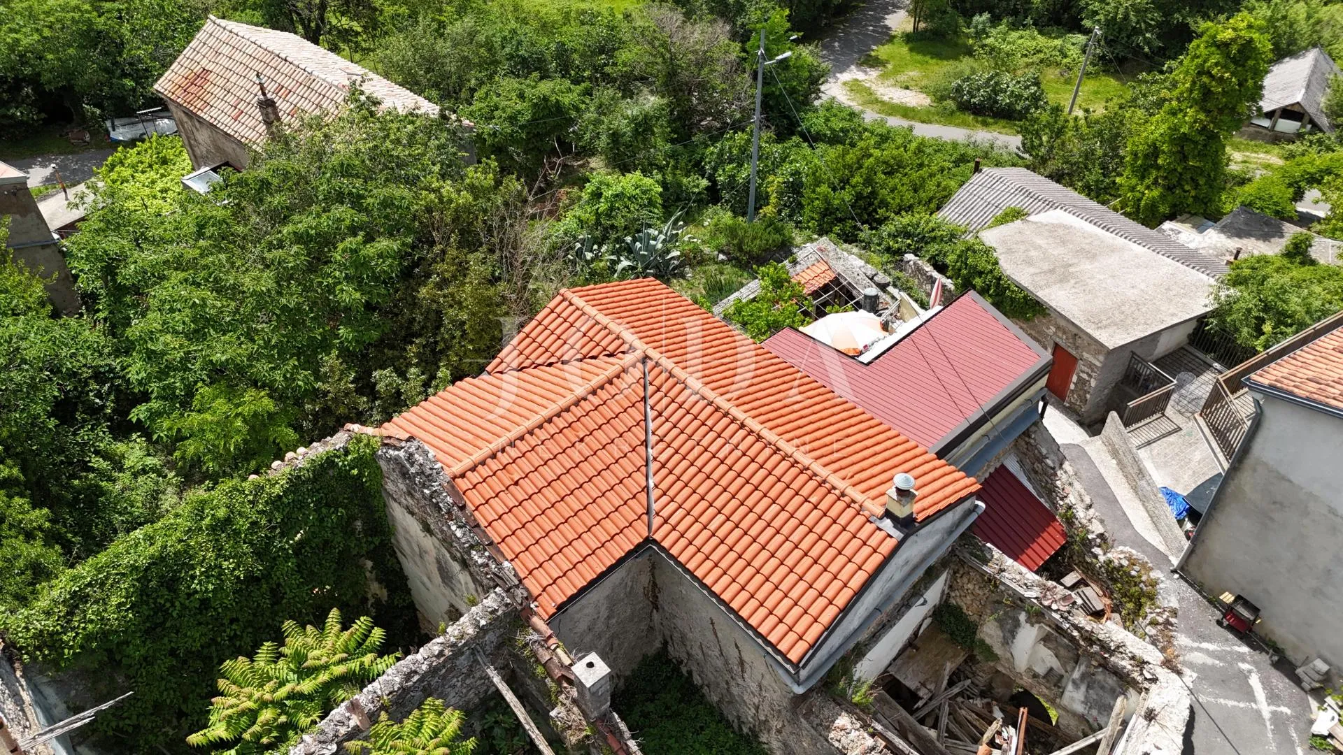 prodaja kuće bribir | balkon, parking, pogled na more - slika 34