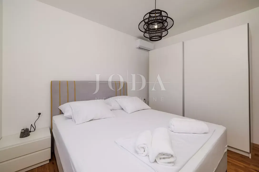 tribalj kuća 600m2 sa bazenom - slika 23