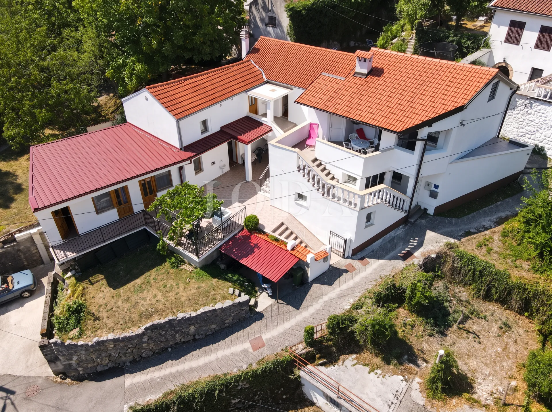 tribalj kuća - slika 21