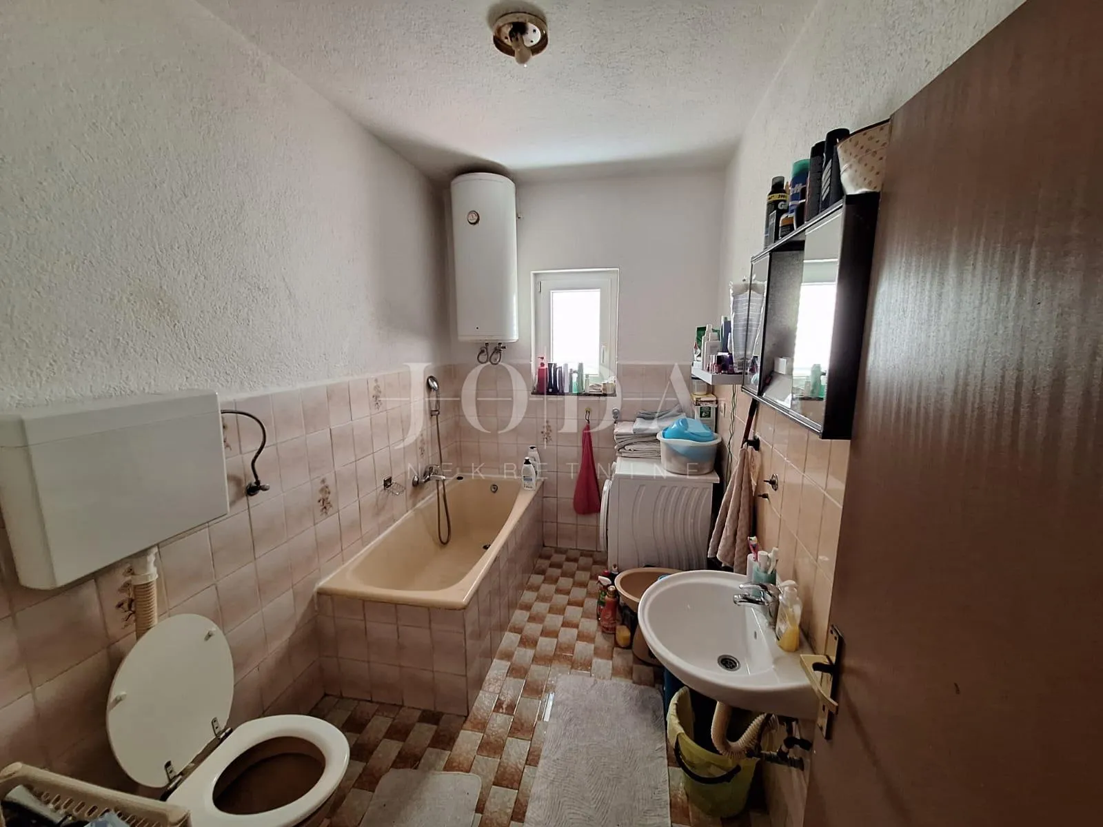 senj, kuća sa dva stana - slika 9