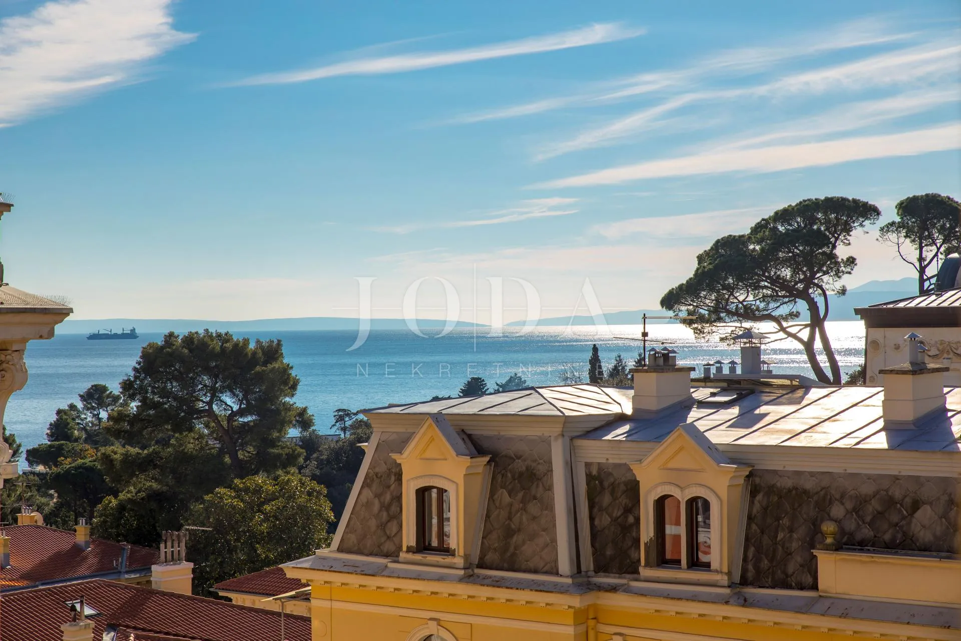 opatija adaptiran gospodski stan u staroj vili - slika 23