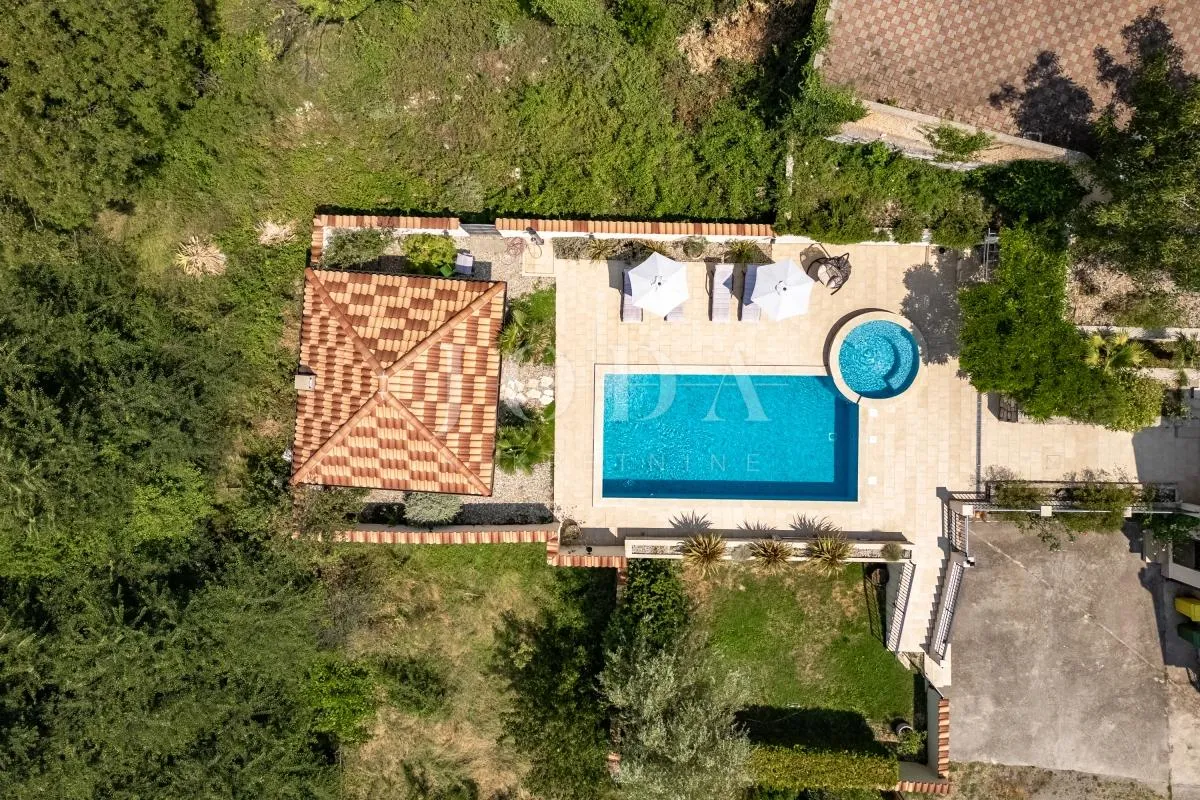 bribir kuća za odmor s bazenom - slika 4