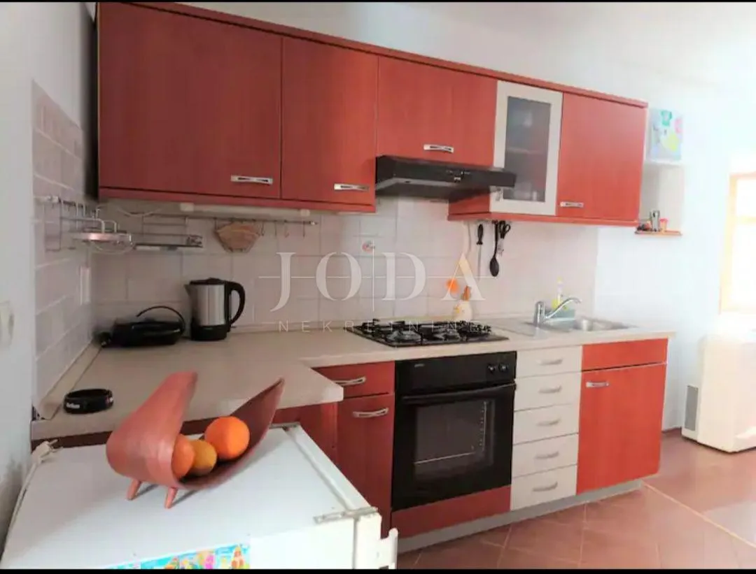 labin, kuća sa tri stambene jedinice u starogradskoj jezgri - slika 6