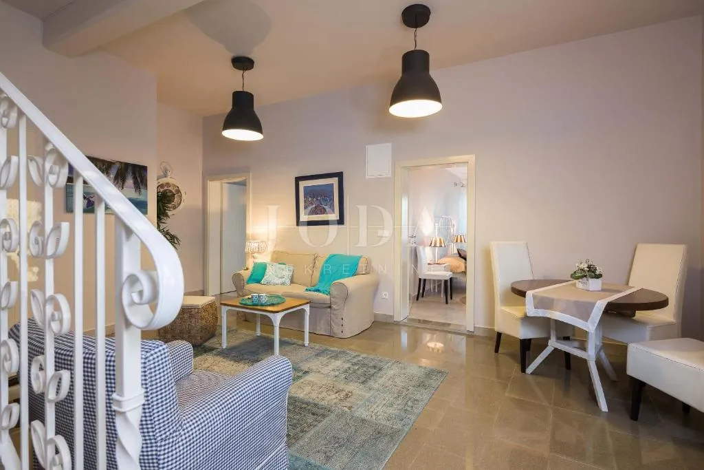 dramalj kuća sa više apartmana - slika 15