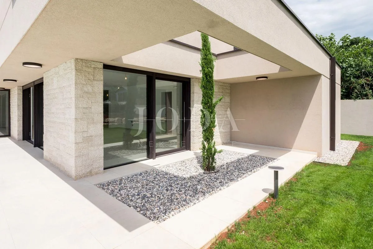 poreč, okolica, luksuzna nova villa - slika 12