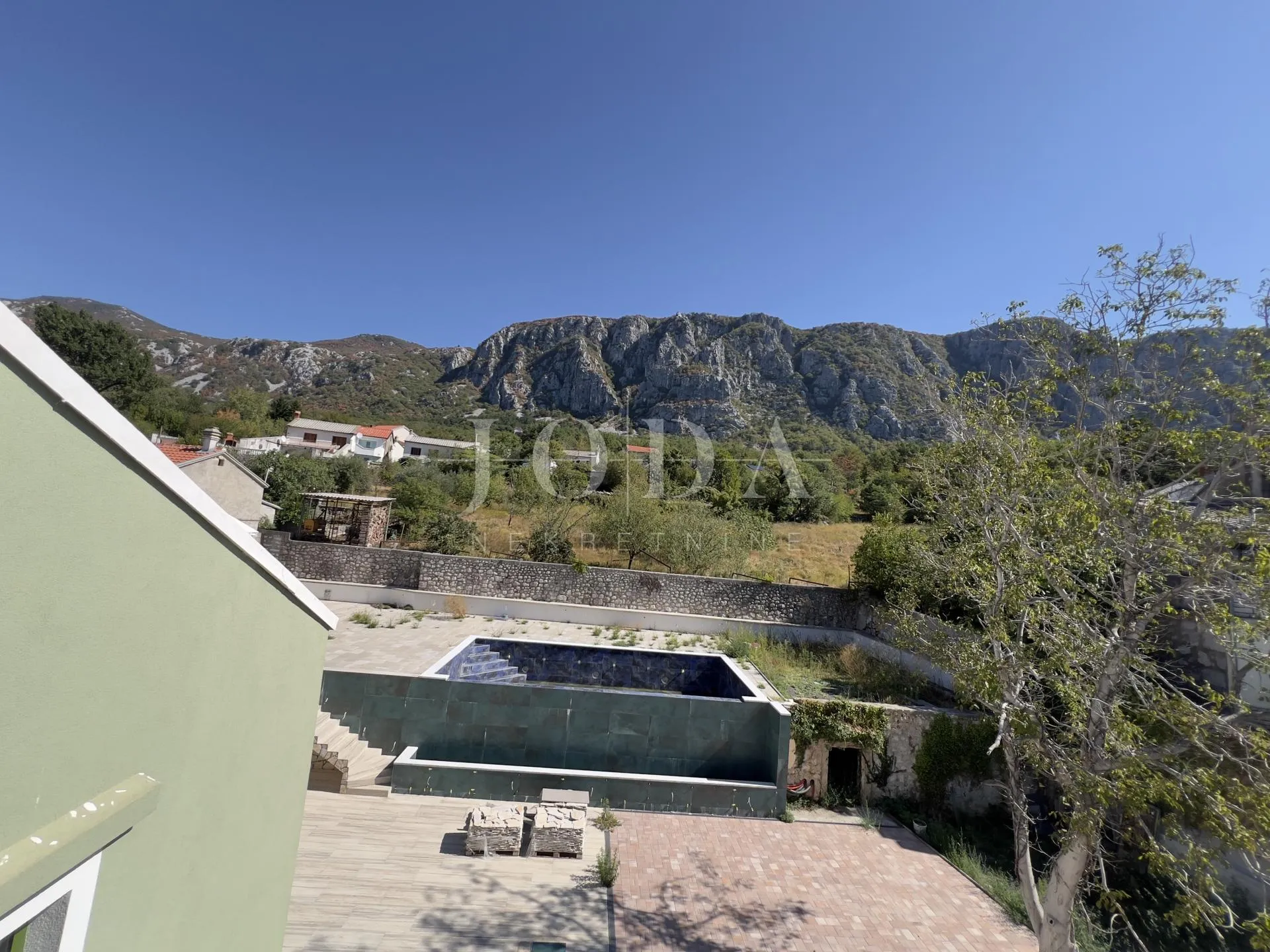 luksuzna kamena vila s bazenom i pogledom na more – grižane, crikveničko zaleđe - slika 57