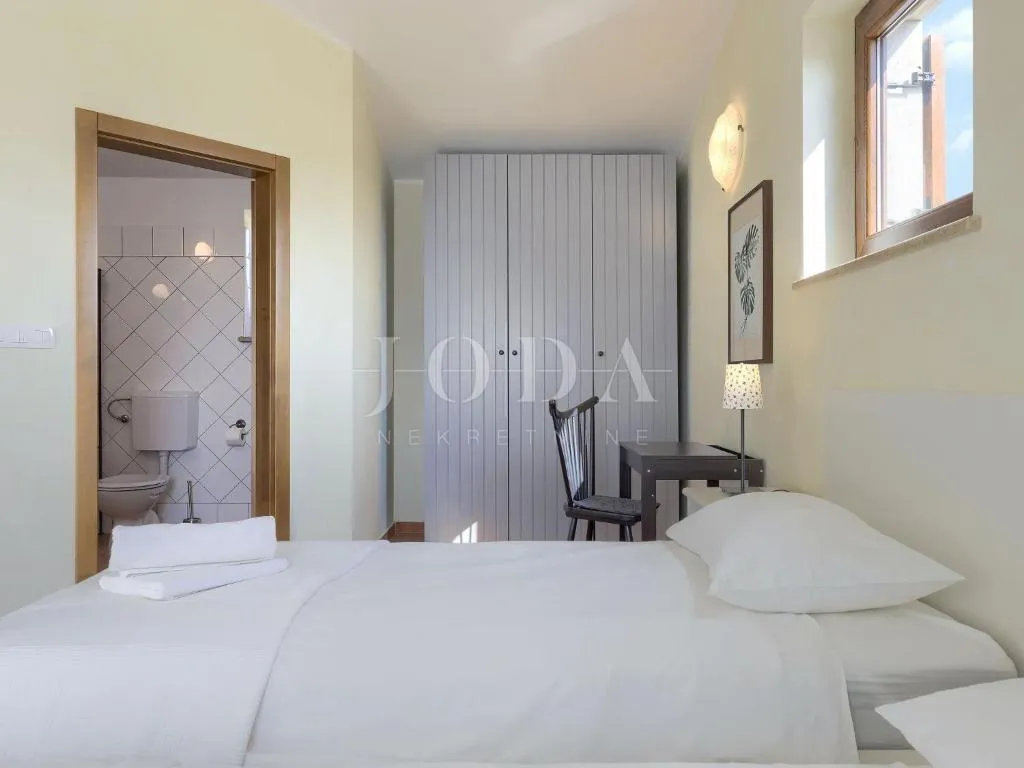 svetvinčenat, okolica, prekrasna villa sa bazenom - slika 36