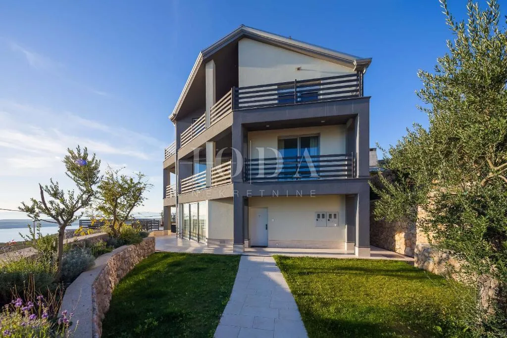 dramalj kuća sa više apartmana - slika 3