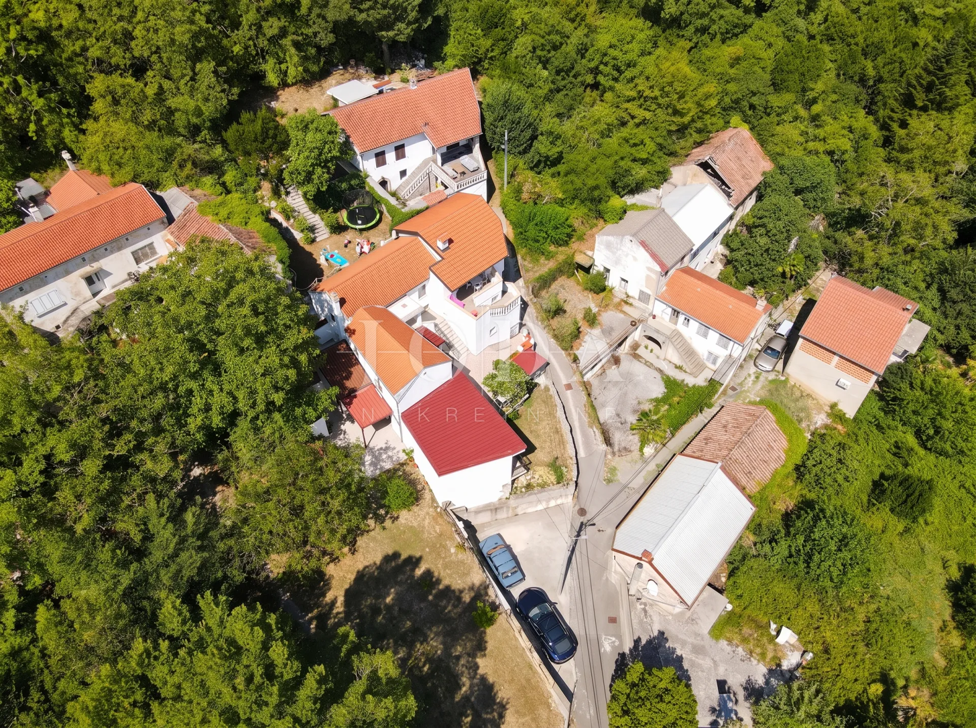 tribalj kuća - slika 3