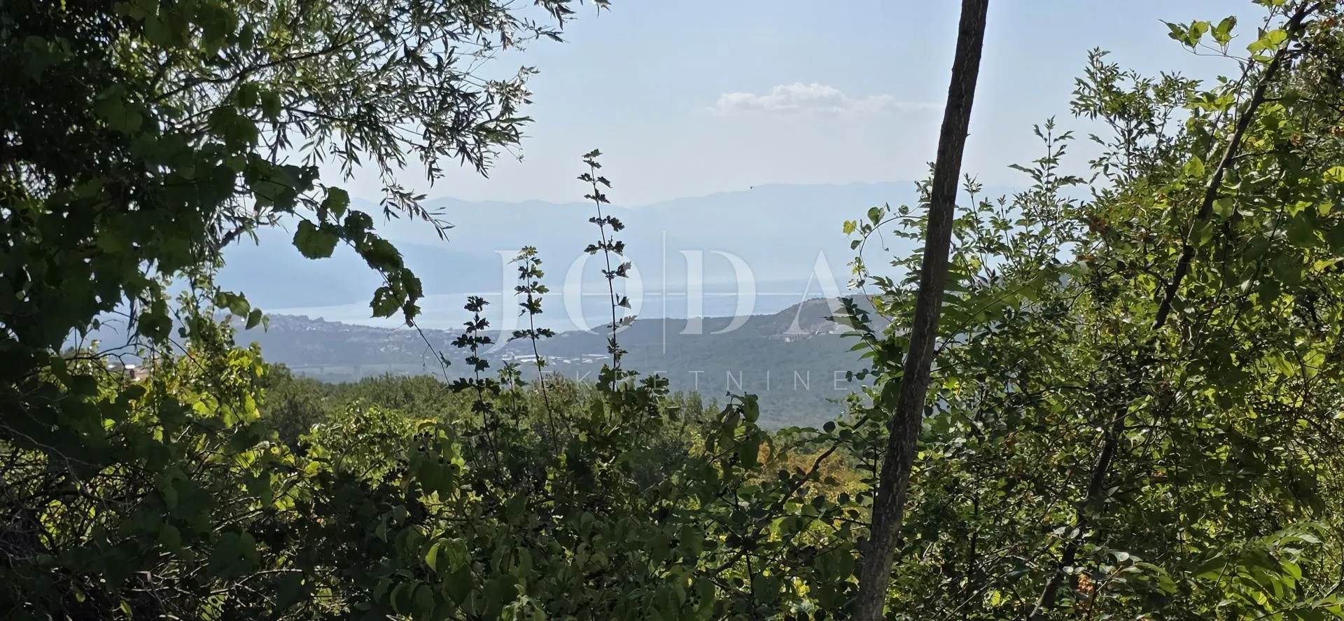 bribir: kamena kuća s pogledom na more i okućnicom - slika 40