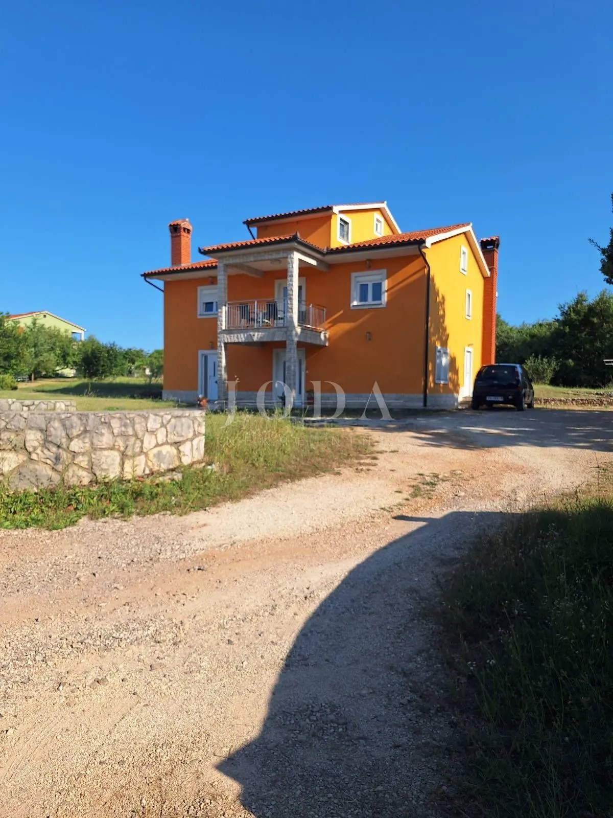 labin, okolica, obiteljska kuća sa dvije stambene jedinice - slika 2