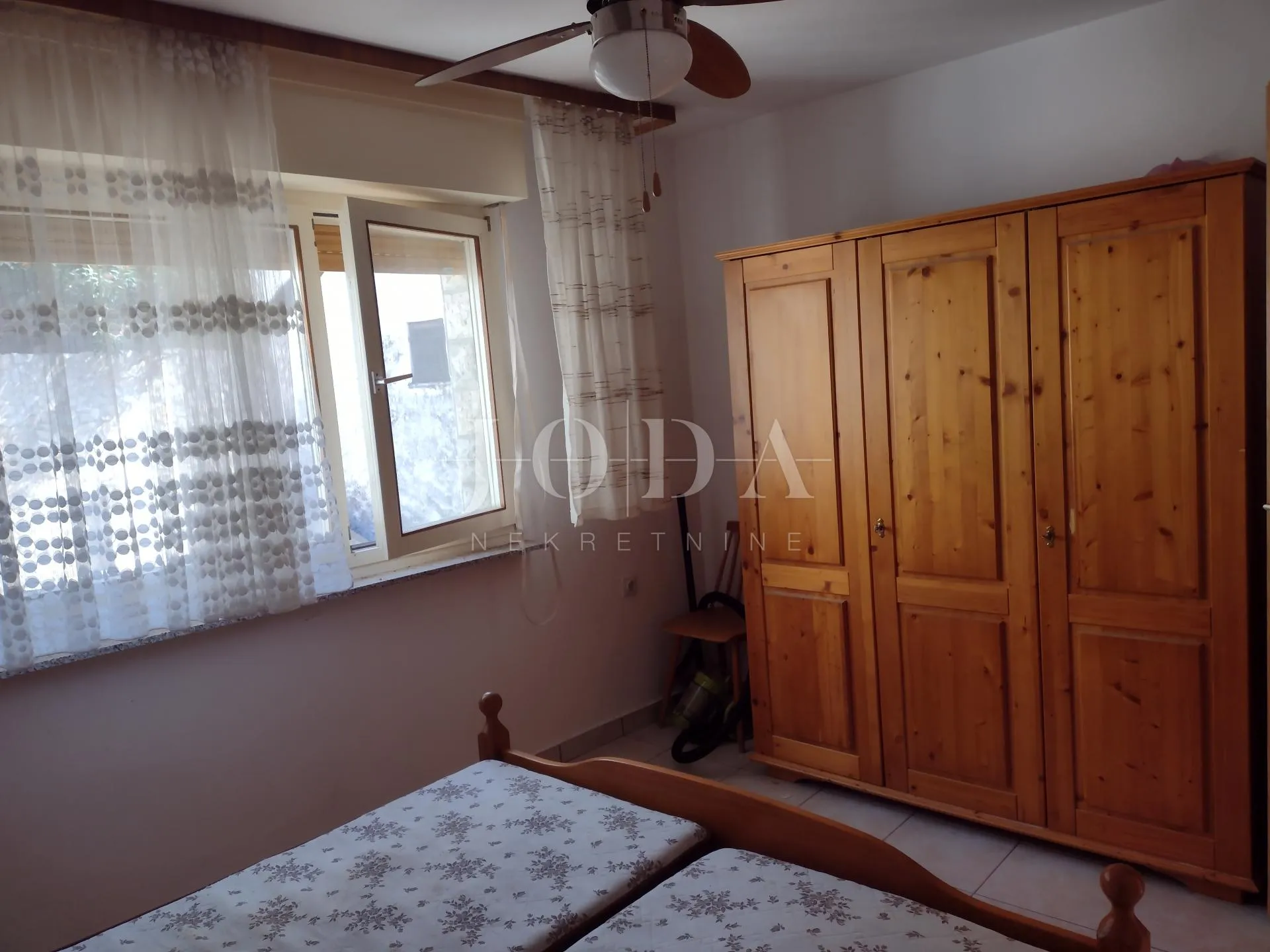 jablanac kuća blizu mora - slika 24