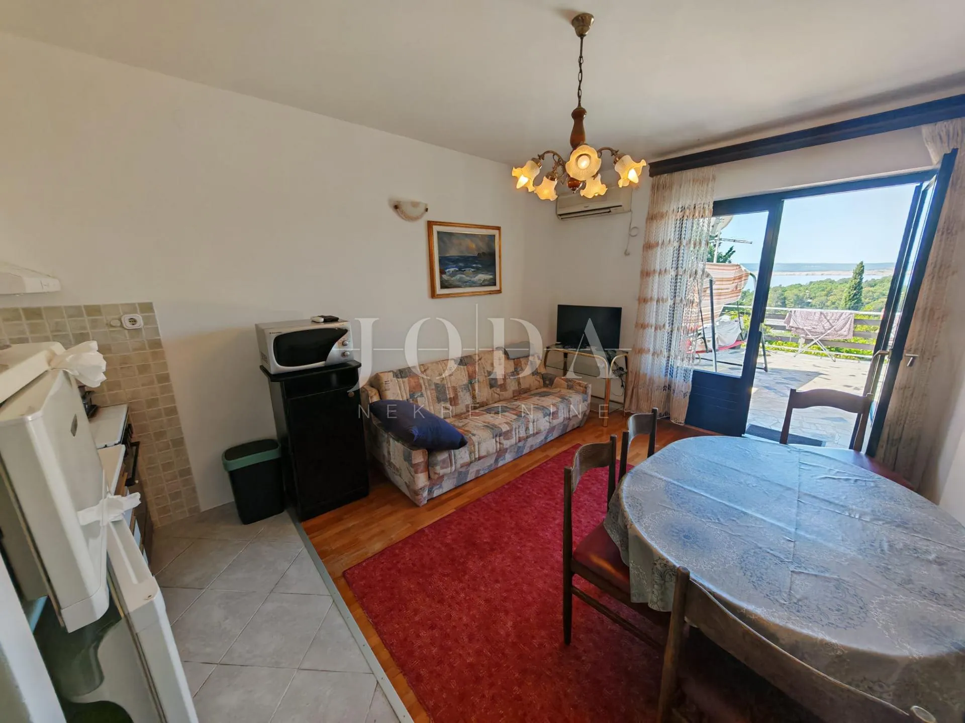 kuća 2. red od mora sa 4 apartmana - slika 21